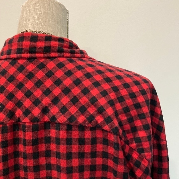 Forever21 Red Black Buffalo Plaid Long Sleeve Flannel Shirt Size Large Oversized - Picture 12 of 14